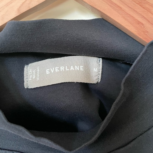 Everlane cotton 3/4 sleeve top - Picture 3 of 3